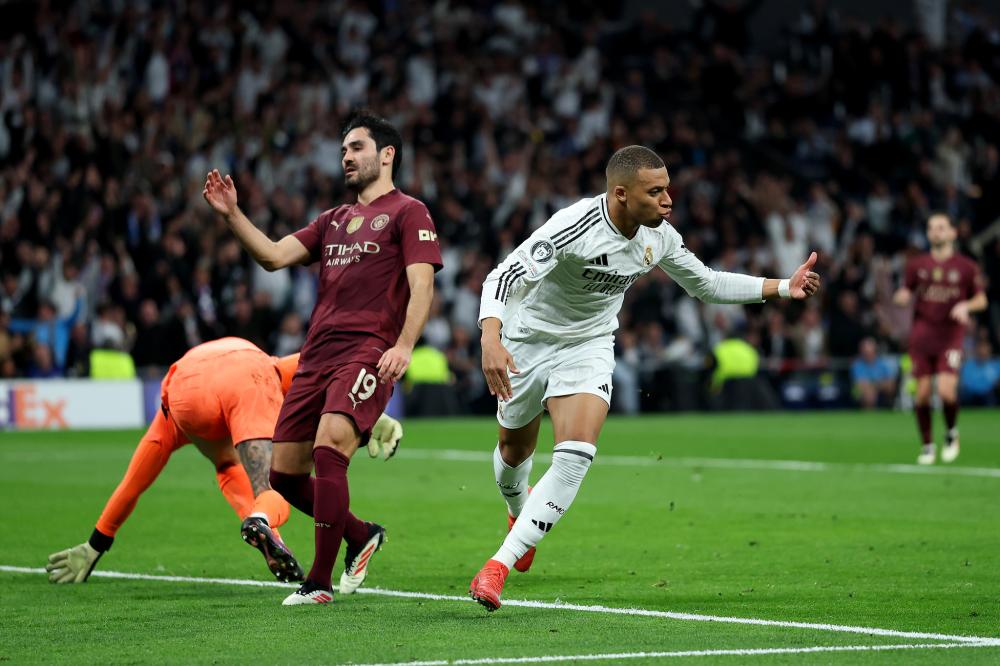 育评论员黄 育评论员黄